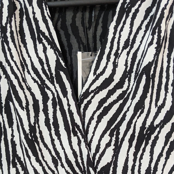 NWT Lucy Paris from Bloomingdales, Sz Small - Picture 5 of 16